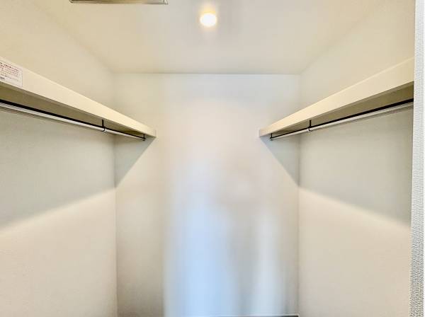 ウォークインクローゼットです。