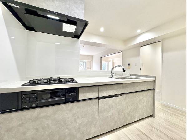 対面式システムキッチン