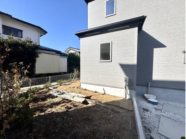 ウッドデッキを設置など外空間を楽しめます