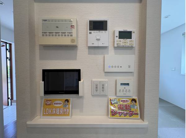 お部屋の各スイッチ類が1箇所に集約されているのは嬉しいポイント！