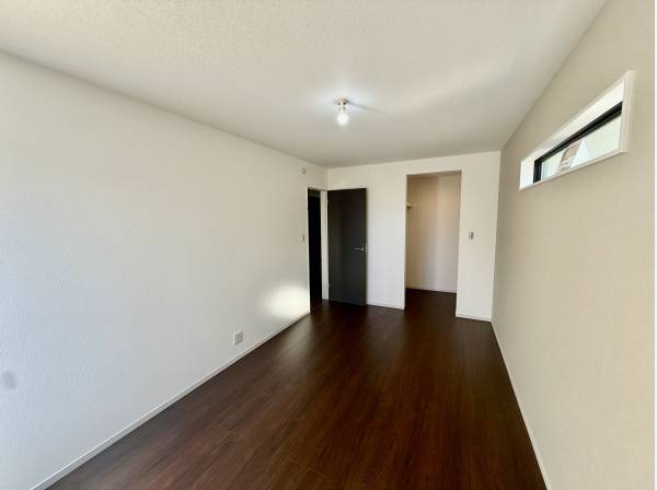 クローゼット完備の居室