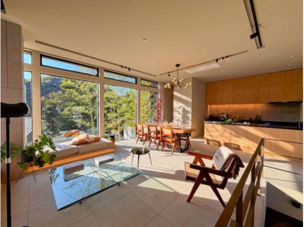 室内は完成済みです。