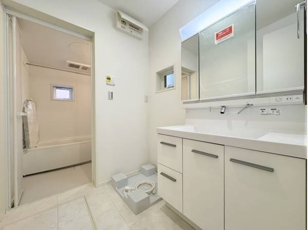 パウダールーム　バスルーム