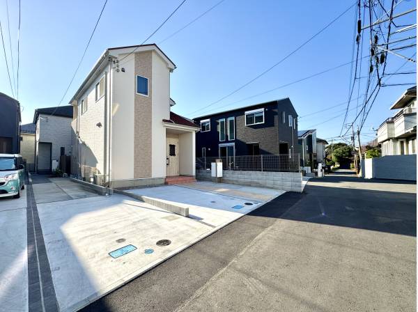 道路も広く車の進入も容易です