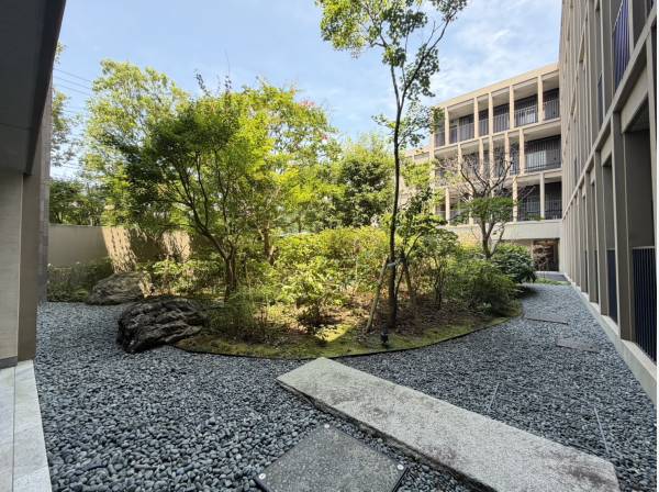 鎌倉らしい緑豊かな共用部