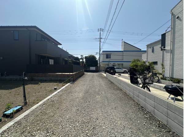 前面道路は幅員約4m