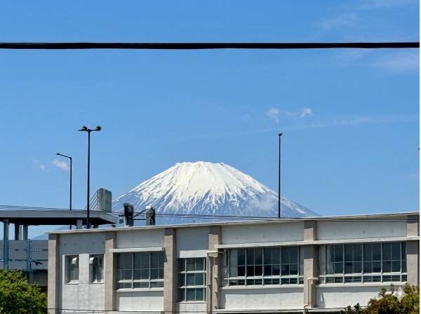 バルコニーからは富士山が見えますよ！