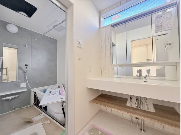 サニタリースペースと浴室