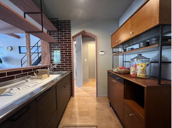 カフェスタイルのキッチンです