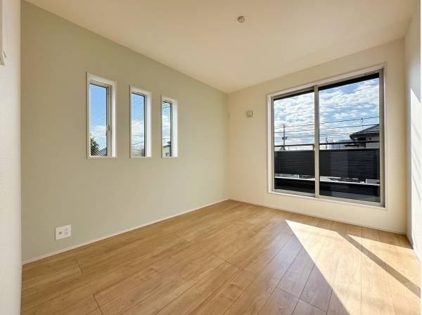 4つの居室は全て二面採光で爽やかな風が吹き抜けます