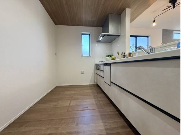 対面式システムキッチン