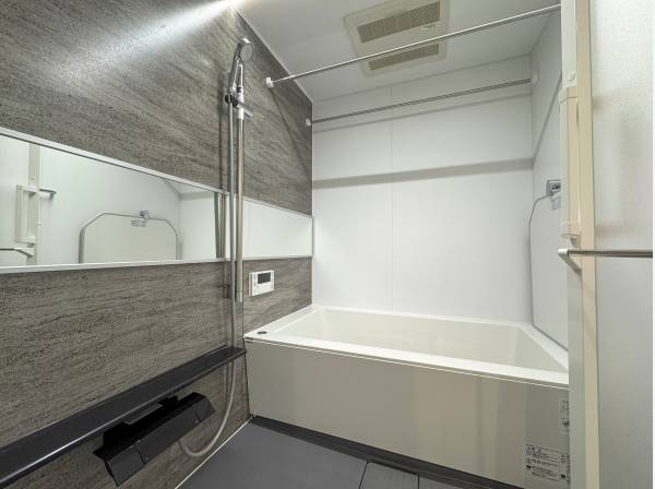 バスルームも新品交換♪