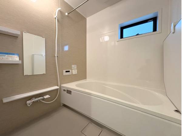 ゆったりとした広さのバスルーム