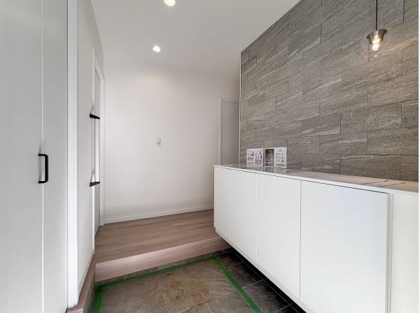 おしゃれなモザイクタイルやSICが毎日を気持ち良くスタートできる空間に