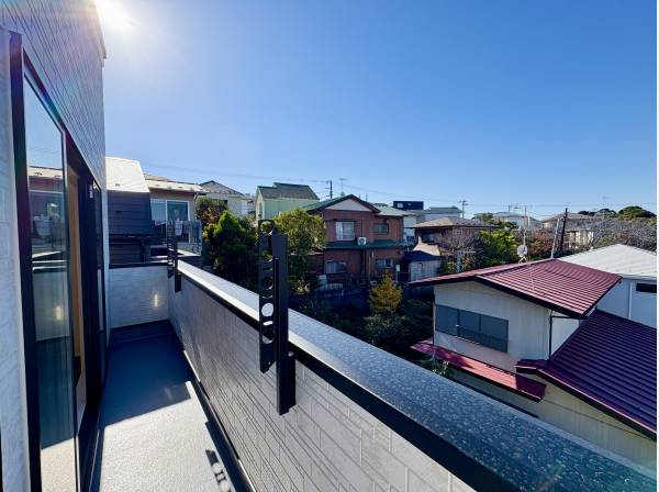 バルコニーは陽当たり良好！