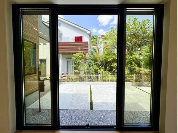 鎌倉の風が心地よく流れ込む住まい！