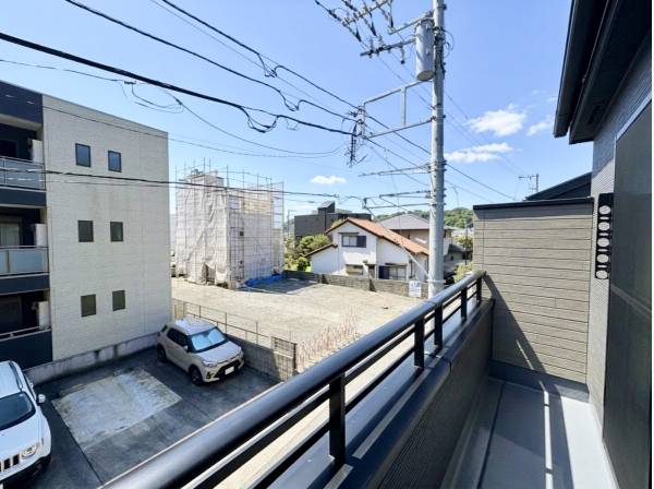 バルコニーは日当たり良好!
