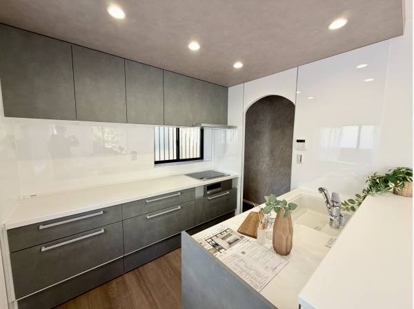 広々と使えるキッチンスペース