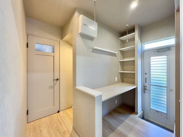 ランドリースペースも広々としており、室内星の強い味方です