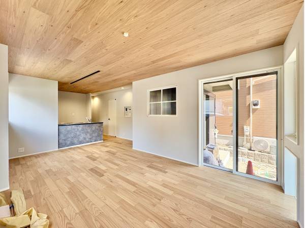 子供たちが元気に走り回る姿が目に浮かぶ空間です