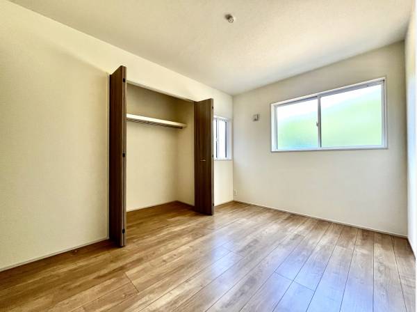 洋室は全２部屋の２LDK