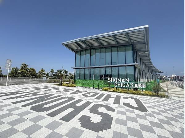 道の駅 湘南茅ヶ崎まで自転車で4分（約1.1km）