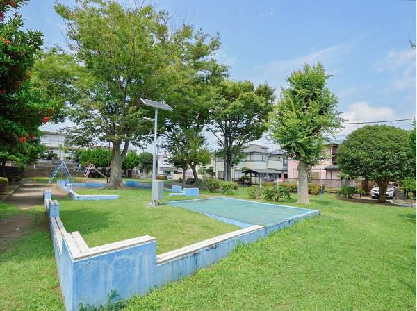 御幣下公園まで徒歩2分（約100m）