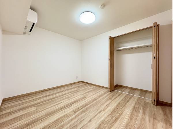 居室は2部屋ございます