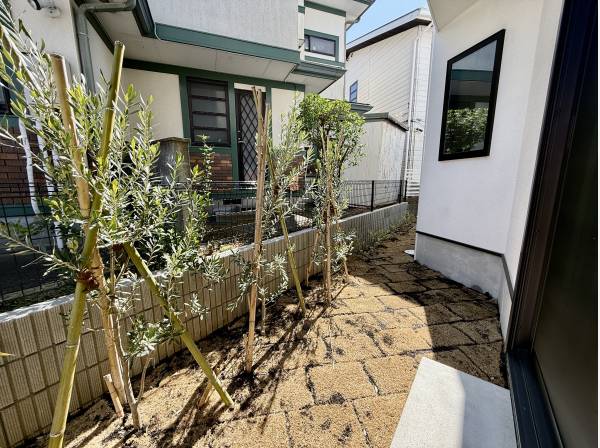 居室前にはお庭がございます