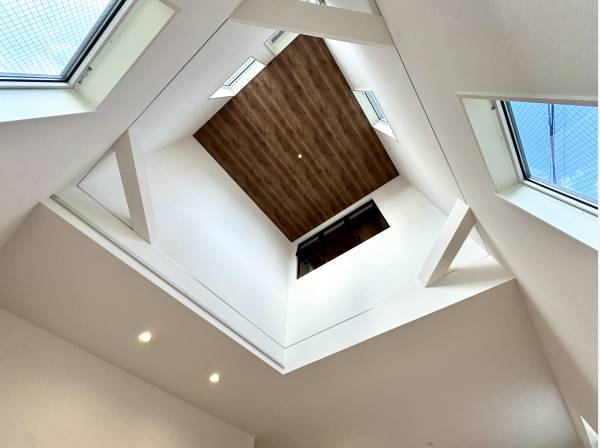 大きな吹き抜けです