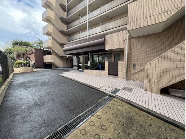エントランスホール