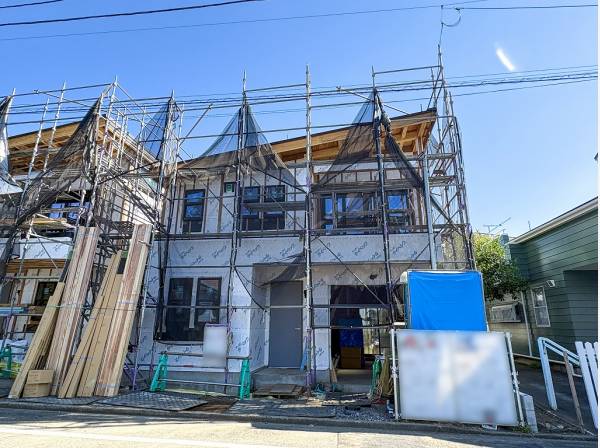 潮風香る海の街に登場したミッドセンチュリーハウス