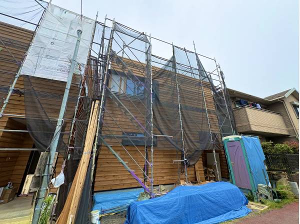 ２５帖の屋上に出れば爽やかな湘南の風が迎えてくれます。