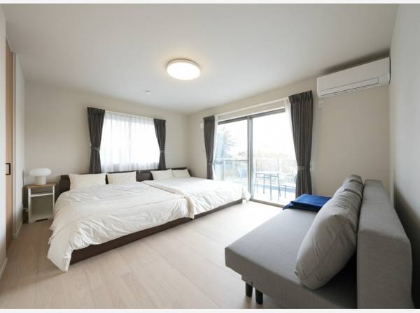 約10.5帖のベッドルーム