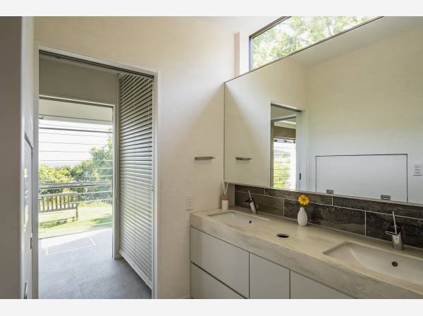 パウダールーム