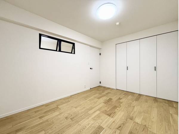 約6.3帖のサービスルーム