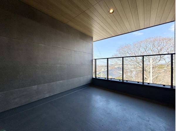 約6帖のインバーバルコニー