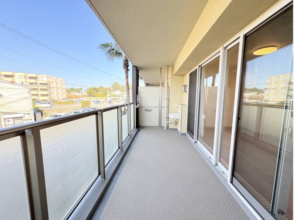 奥行きのあるバルコニー