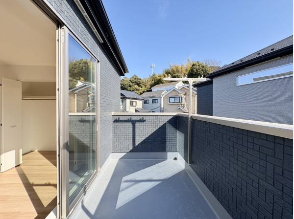 ゆとりあるバルコニー