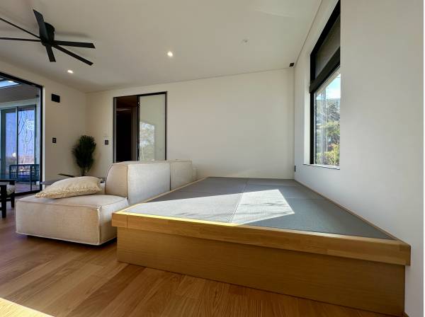 寛ぎの畳スペース