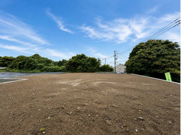 空を大きく感じる高台地。理想の住まいを自由に描けるキャンバス。