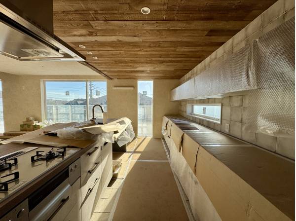 キッチンハウス社製のスタイリッシュなキッチン。