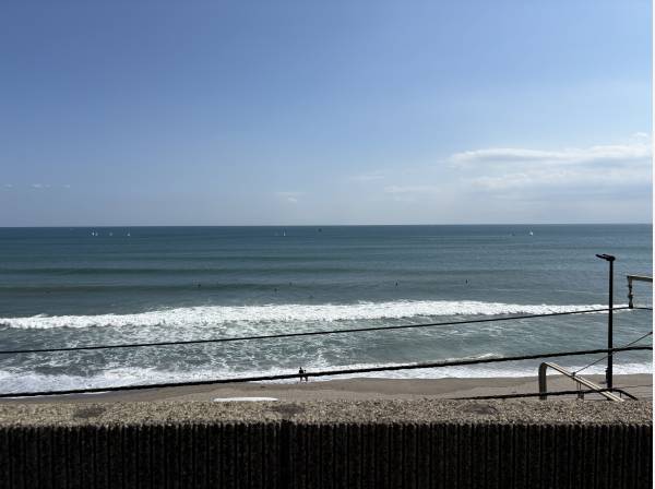 湘南の海を全身で感じられる贅沢なロケーション