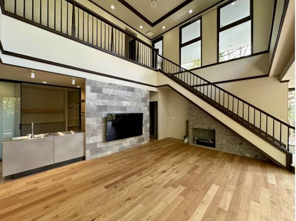 LDKには暖炉も完備