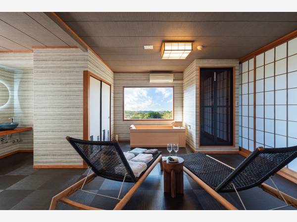 どのお部屋からも絵画のような景色をご覧いただけます