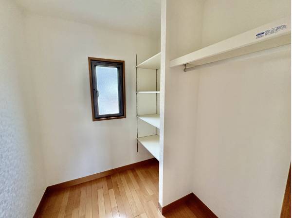 大きなクローゼットが有ります！