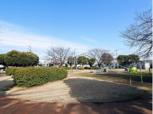 鳥森公園まで徒歩7分（約500m）