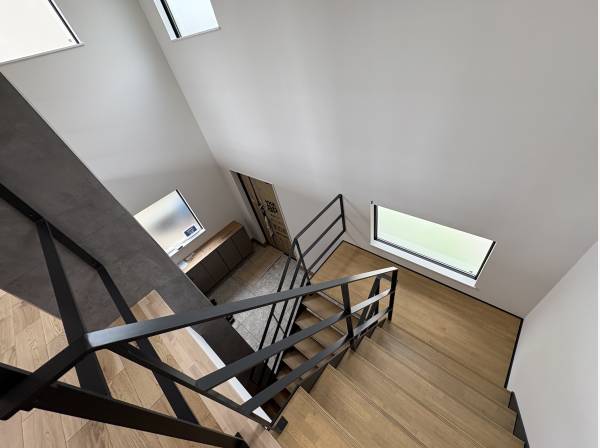 階段室　２階から見ています