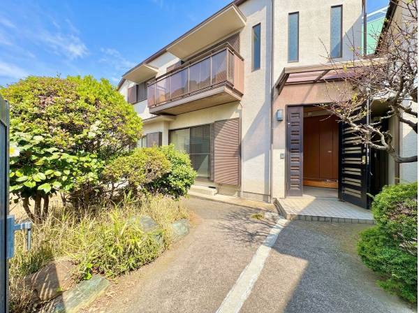 自然豊富な季節の移ろいを、身近に感じられる環境です。