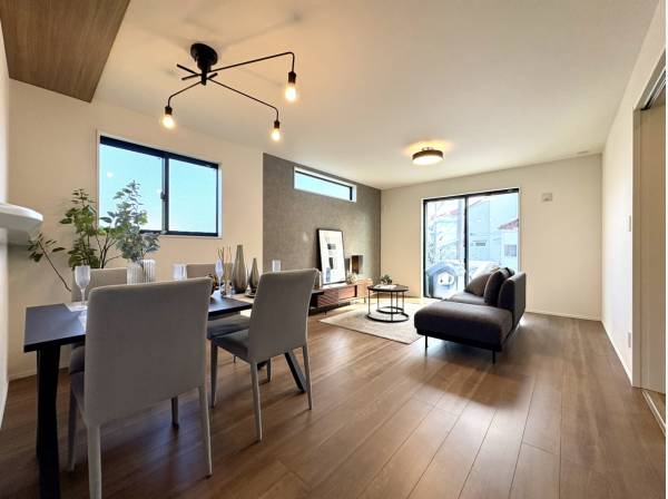 開放的な1階リビング